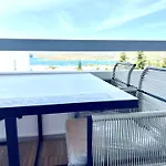 Aeolian Blu 10 Páros